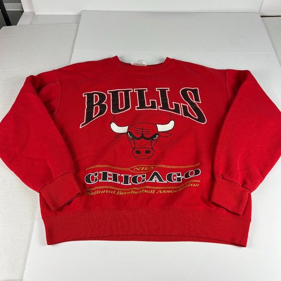 VTG 90s Lee NBA Chicago Bulls Sweatshirt Medium Red Faded Big Logo Crewneck - Picture 1 of 15
